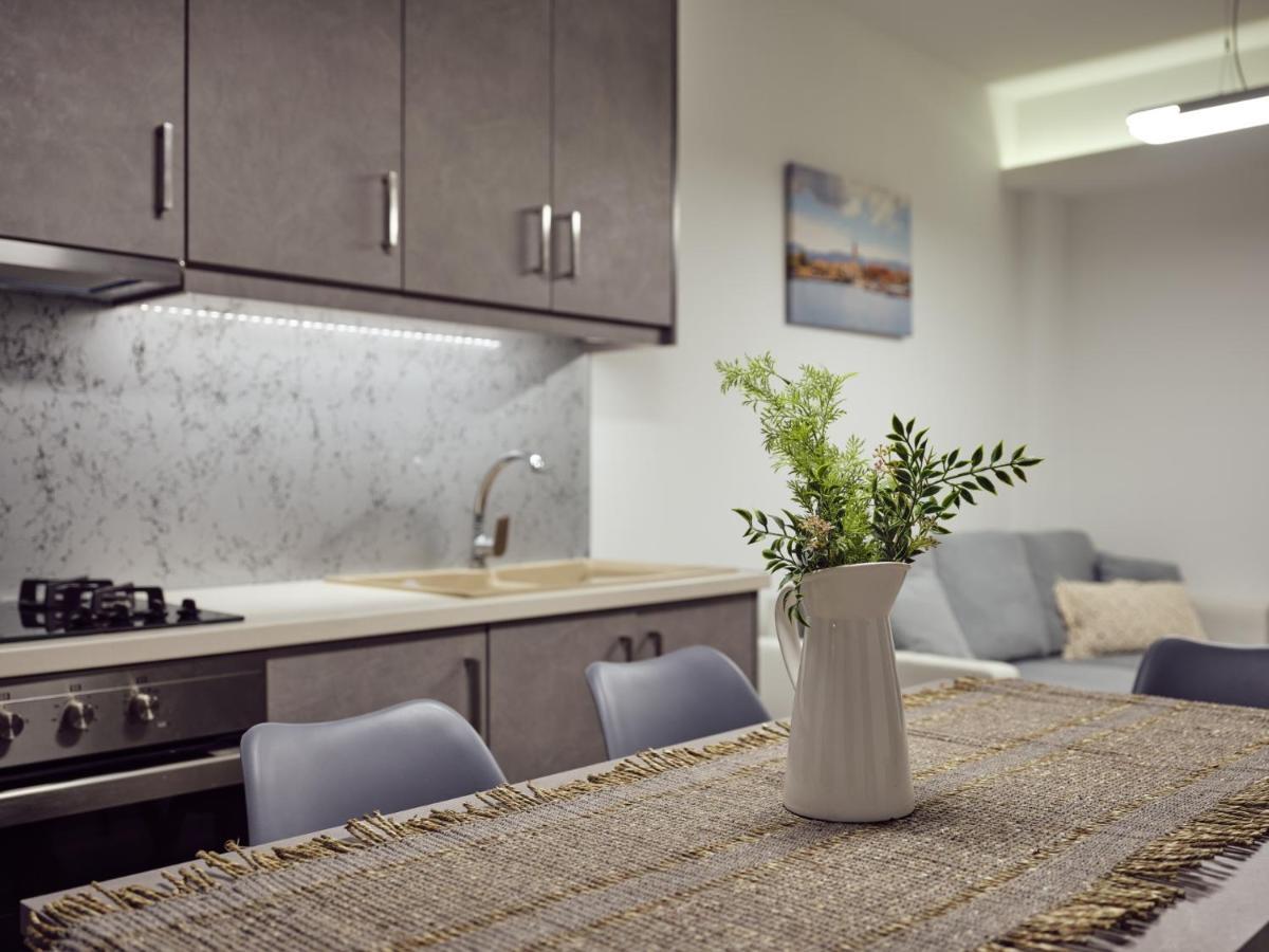 Dareia Suites Plános Eksteriør bilde